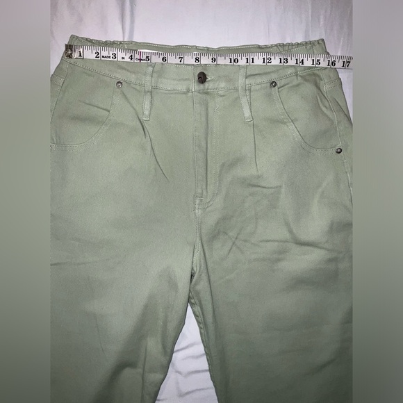 Vigoss NWT Size 12 (31) light green AXL Balloon jeans - Ace High Rise Straight - Picture 7 of 10
